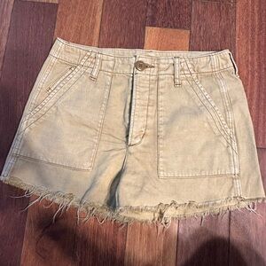 Frayed hem American Eagle shorts